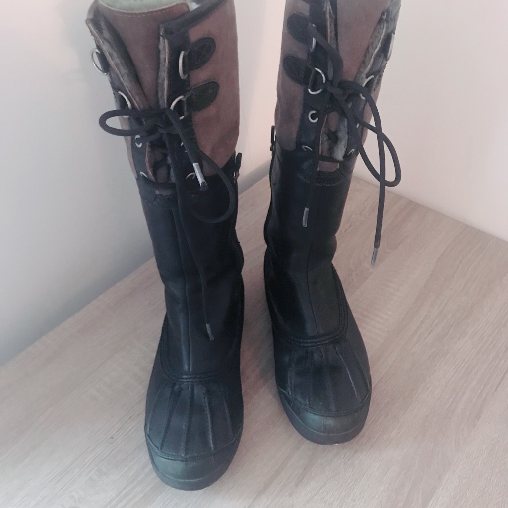 Ugg Winter Leather Boots